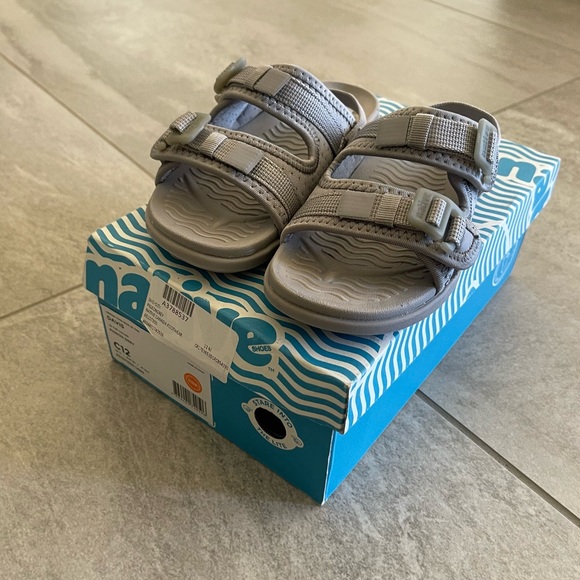 Native sandals - Picture 2 of 3